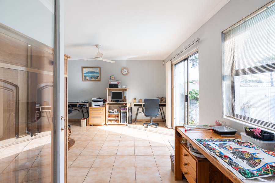 4 Bedroom Property for Sale in Edgemead Western Cape